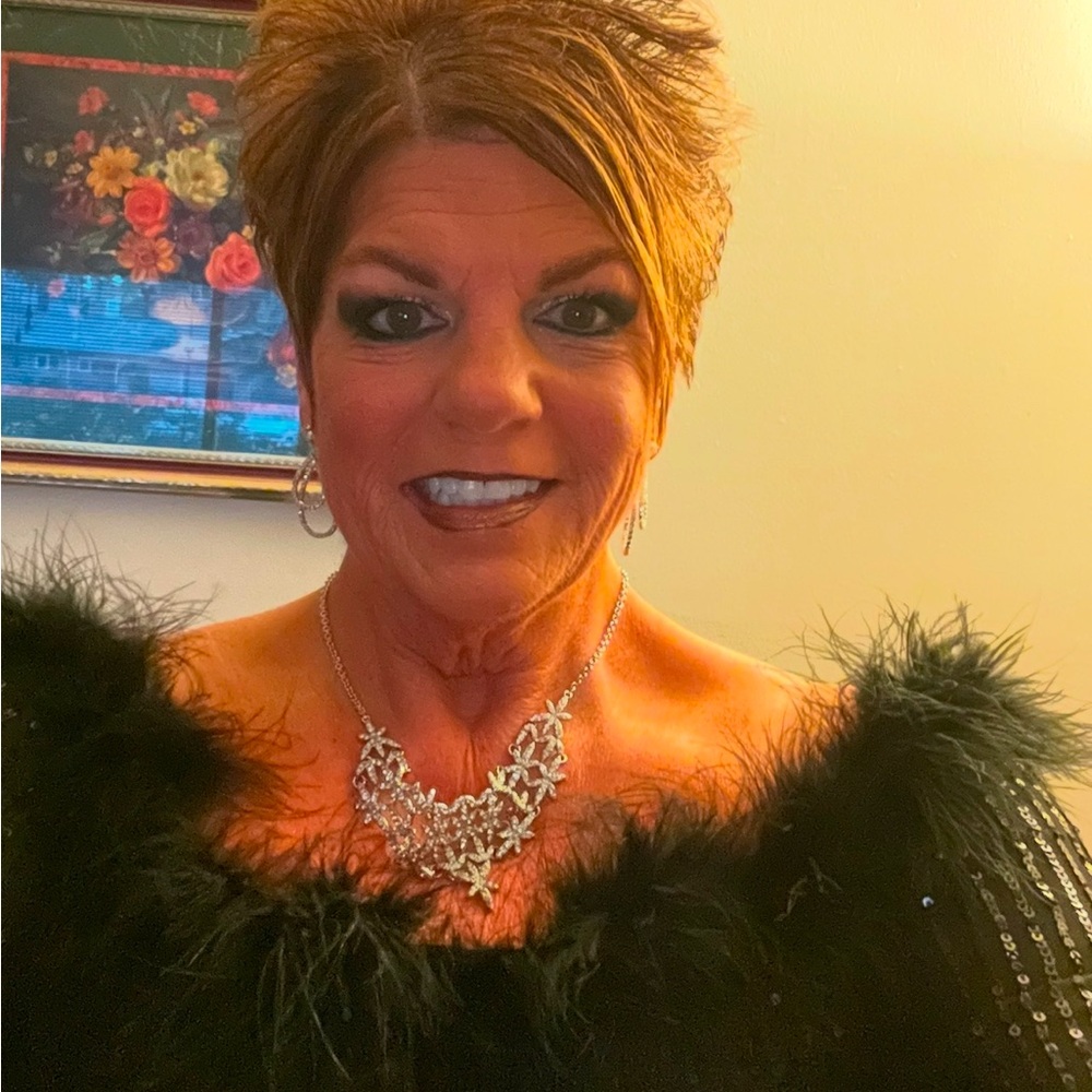 Meet your Posher, Jeanine